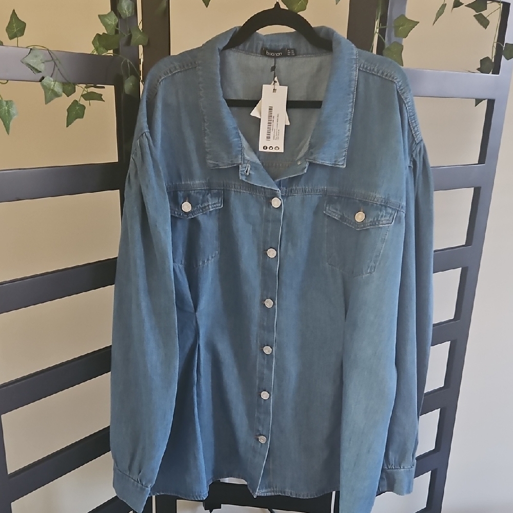 Boohoo Light Wash Denim Item